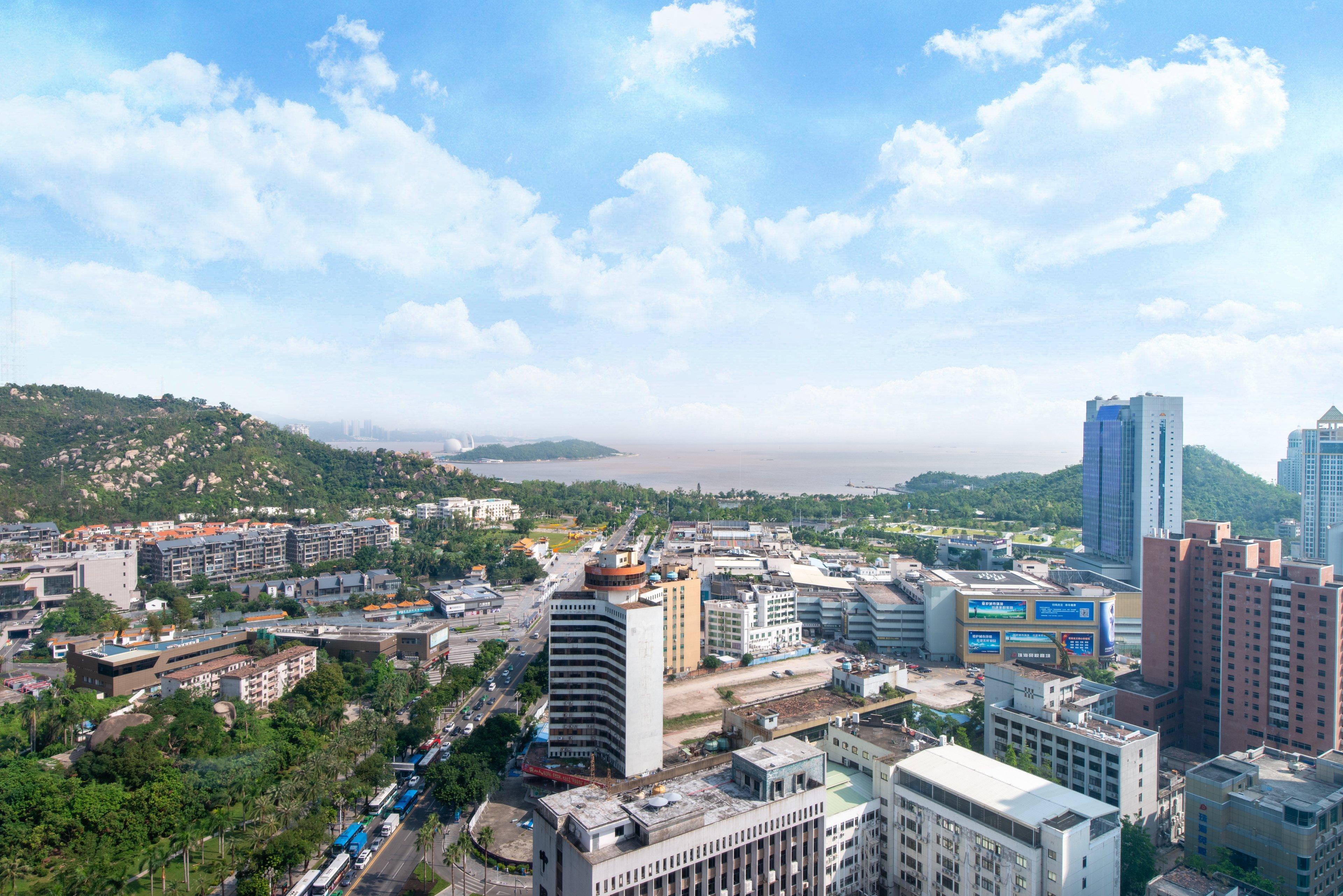 Crowne Plaza Zhuhai City Center, An Ihg Hotel Exterior photo